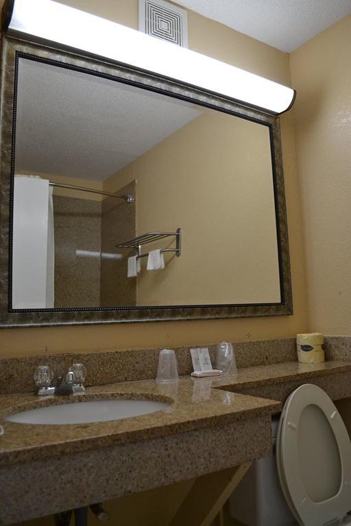 Americas Best Value Inn Smithfield Exteriér fotografie